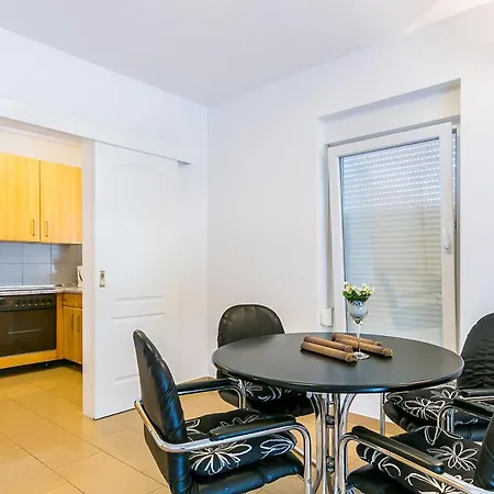 Andrea 2kat * Medulin