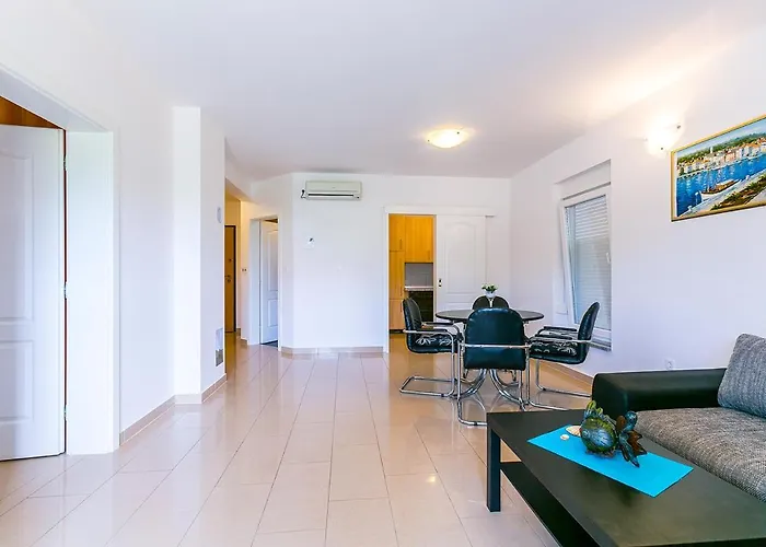 Andrea 2kat * Medulin